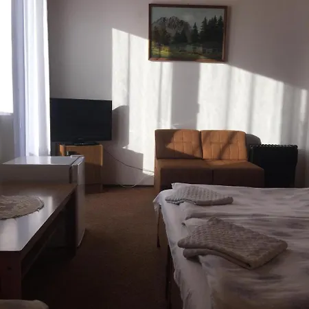 Ilona Panzió Affittacamere 3*